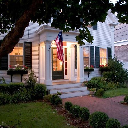 Ashley Inn Едгартаун Екстериор снимка